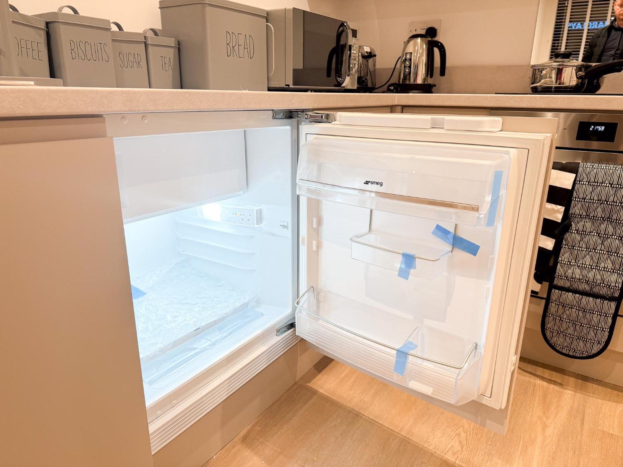 Spacious Modern 1 Bed Apartments In St Neots - Perfect For Contractors & Professionals - Free Parking - Wifi - Fully Equipped Kitchen - Smart Tv Ideal For Work Stays And Long Projects Екстер'єр фото